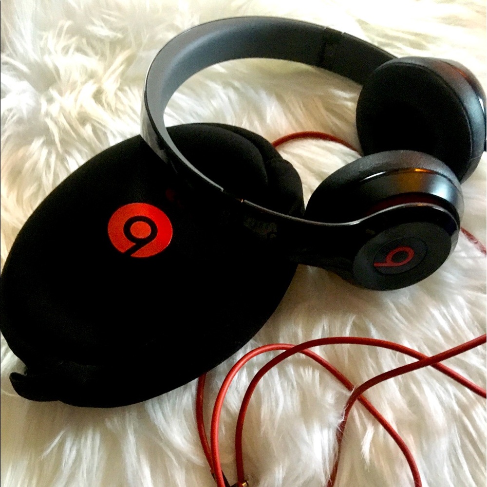 🔥 Beats by Dre Solo 2 Headphones 🔥